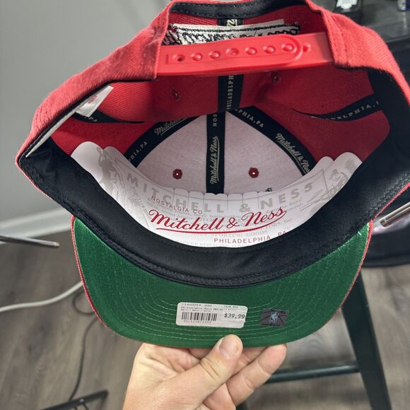 Mitchell & Ness Philadelphia 76ers Word Block Red Adjustable Snapback Hat NEW - Picture 5 of 6